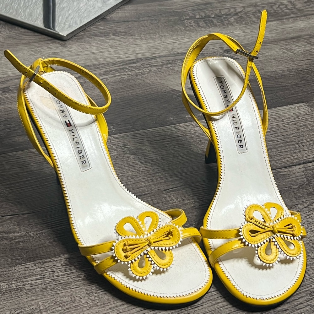 Tommy Hilfiger yellow flower heels